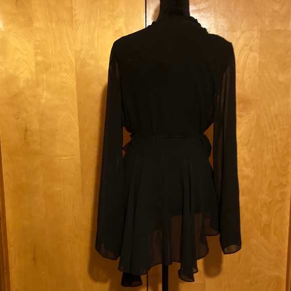 The Pyramid Collection Black Wrap Blouse - Picture 4 of 4